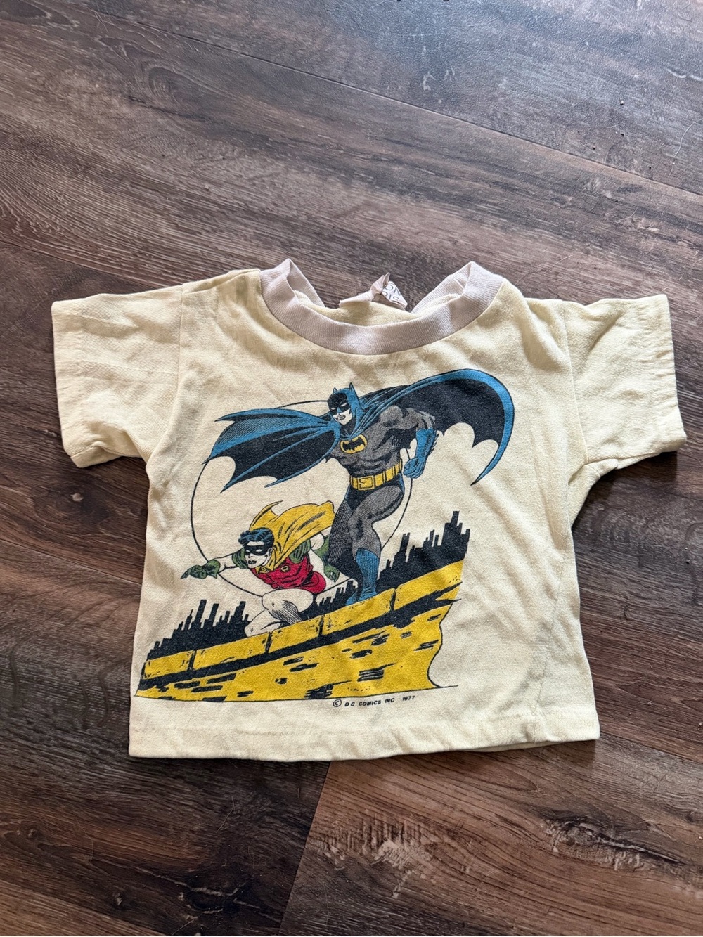 Vintage 1977 Batman & Robin DC Comics Toddler T-Shirt Size 6-6X Yellow Rare